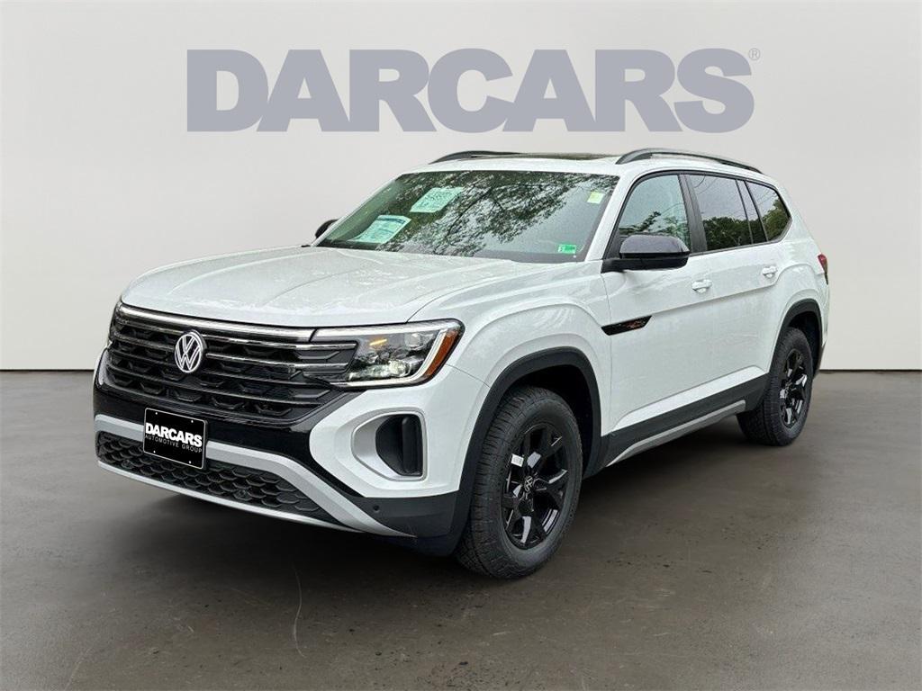 new 2025 Volkswagen Atlas car, priced at $44,334