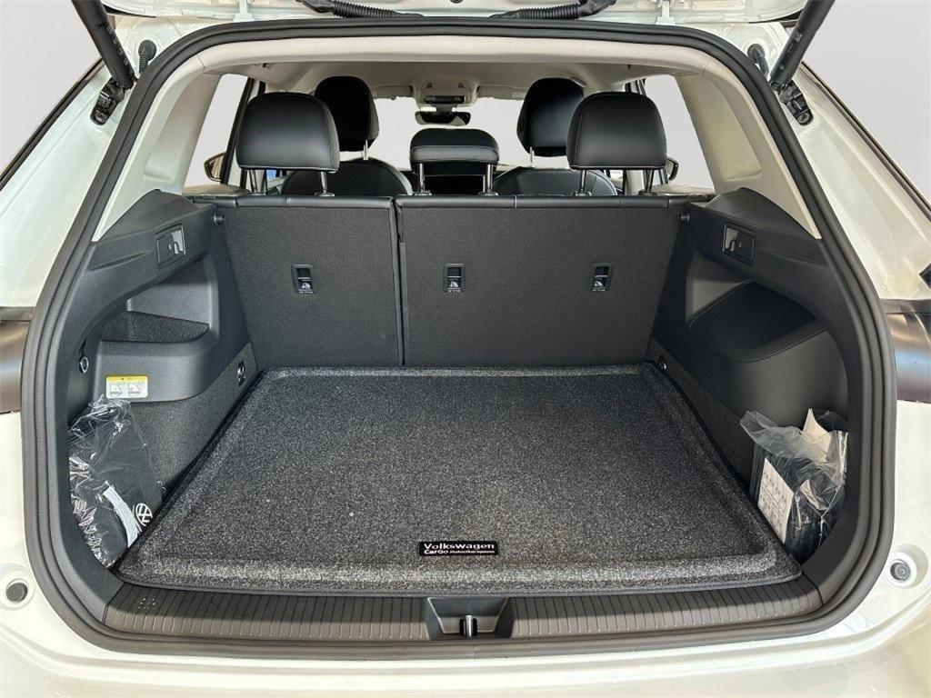 new 2025 Volkswagen Tiguan car, priced at $31,130