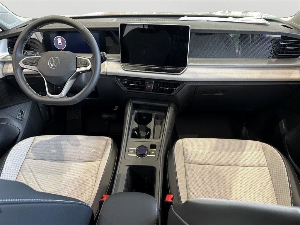 new 2025 Volkswagen Tiguan car, priced at $31,130
