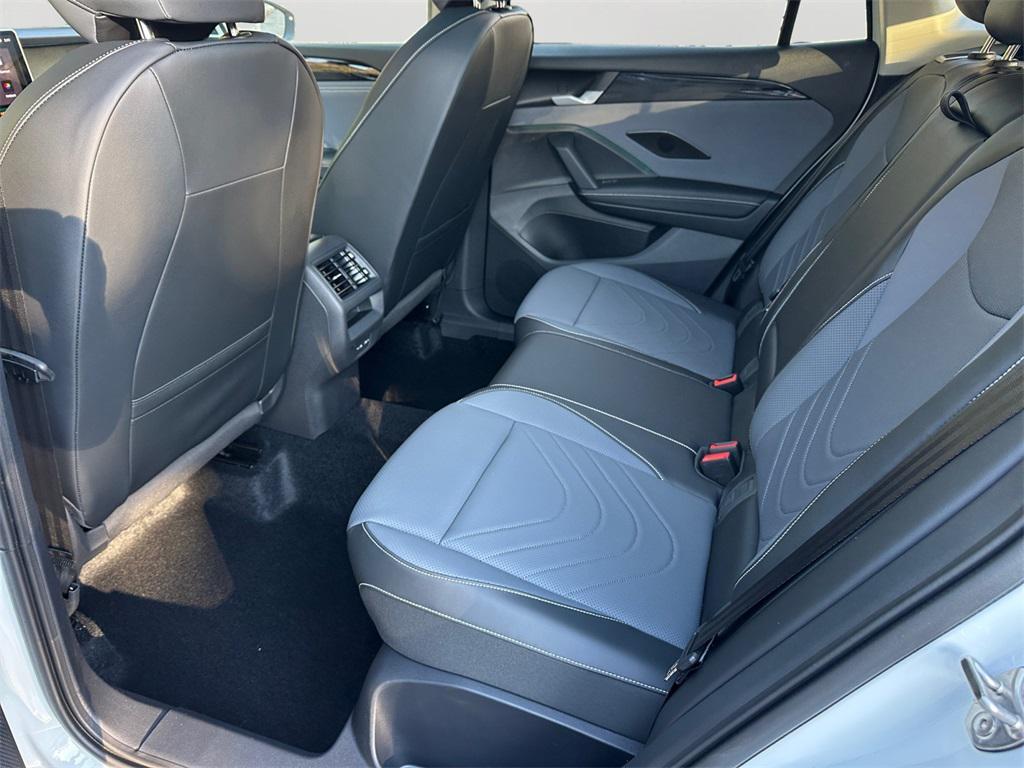 new 2025 Volkswagen Tiguan car, priced at $33,904