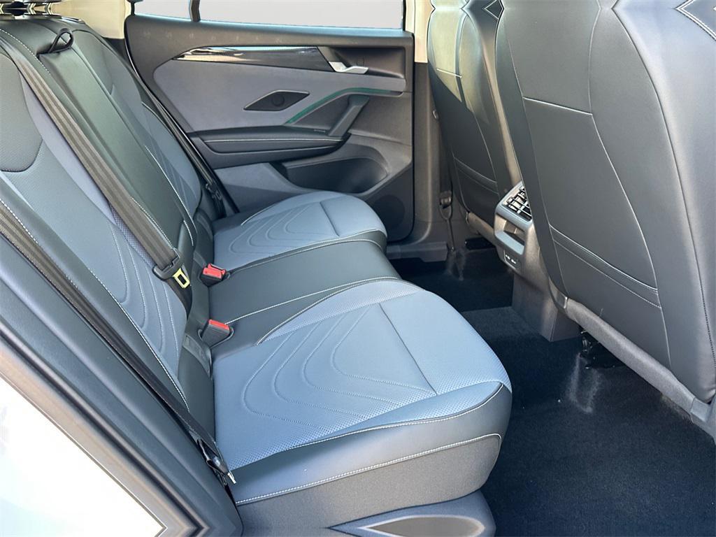 new 2025 Volkswagen Tiguan car, priced at $33,904