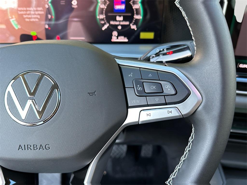 new 2025 Volkswagen Tiguan car, priced at $33,904