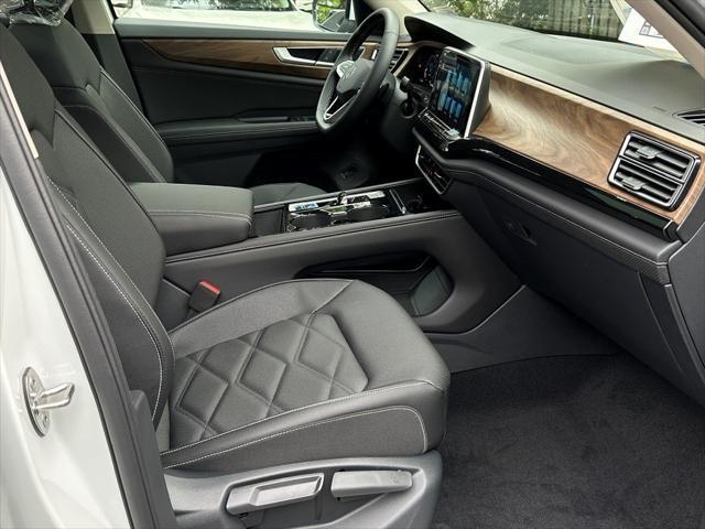 new 2025 Volkswagen Atlas car, priced at $41,478