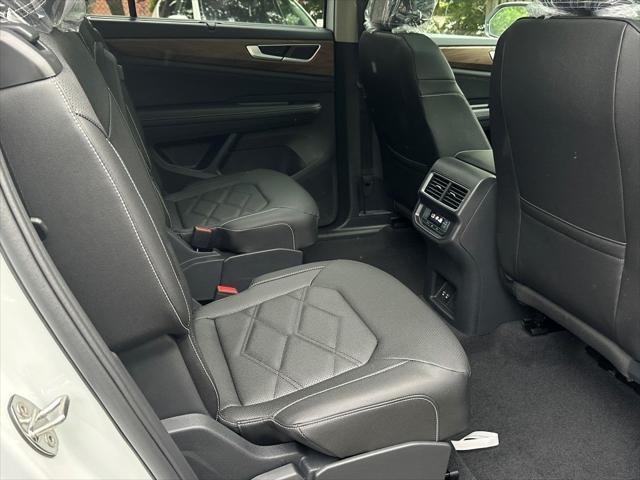 new 2025 Volkswagen Atlas car, priced at $41,478