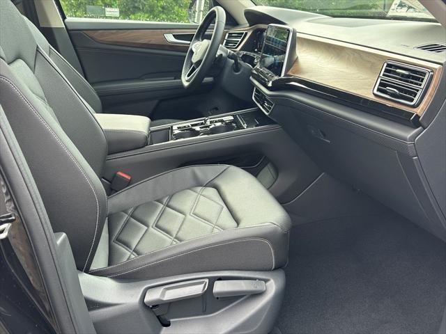 new 2025 Volkswagen Atlas car, priced at $43,776