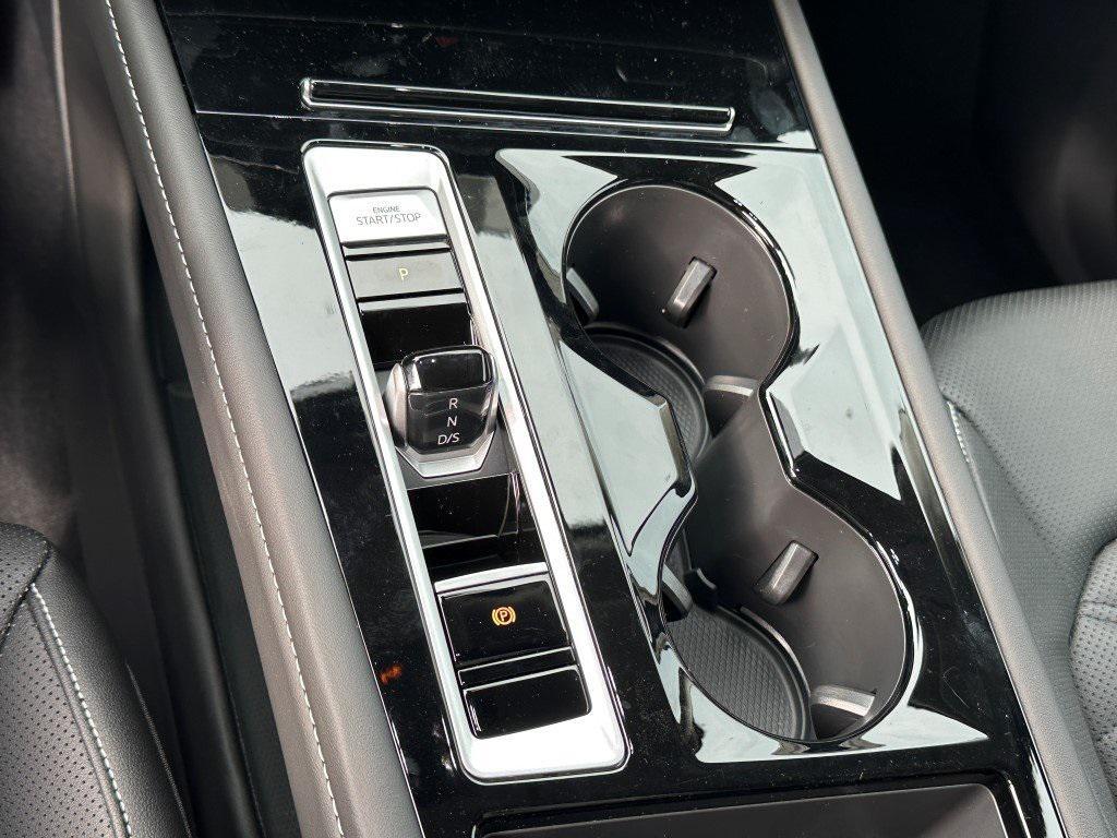 new 2025 Volkswagen Atlas car, priced at $42,776