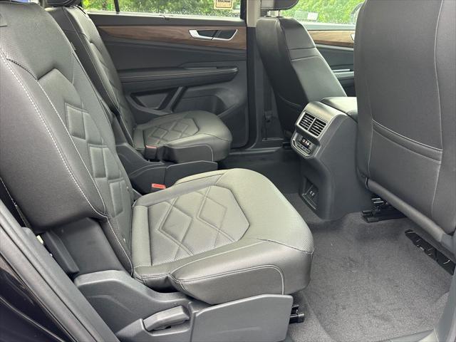 new 2025 Volkswagen Atlas car, priced at $43,776
