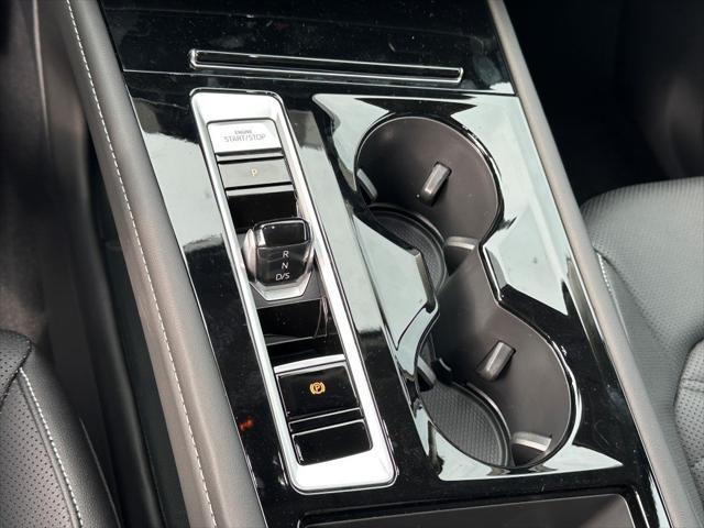 new 2025 Volkswagen Atlas car, priced at $43,776