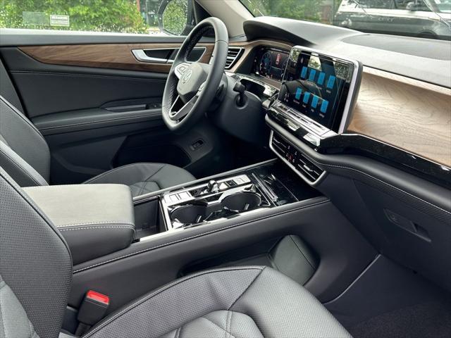 new 2025 Volkswagen Atlas car, priced at $43,776