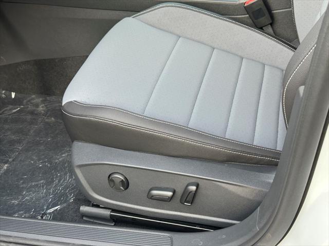 new 2025 Volkswagen Jetta car