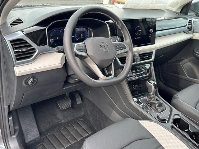 new 2025 Volkswagen Taos car