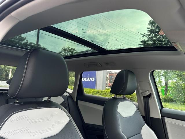 new 2025 Volkswagen Taos car