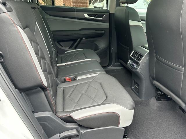 new 2025 Volkswagen Atlas car, priced at $45,334