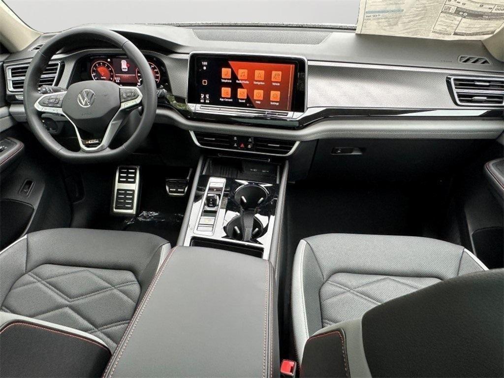 new 2025 Volkswagen Atlas car, priced at $44,334