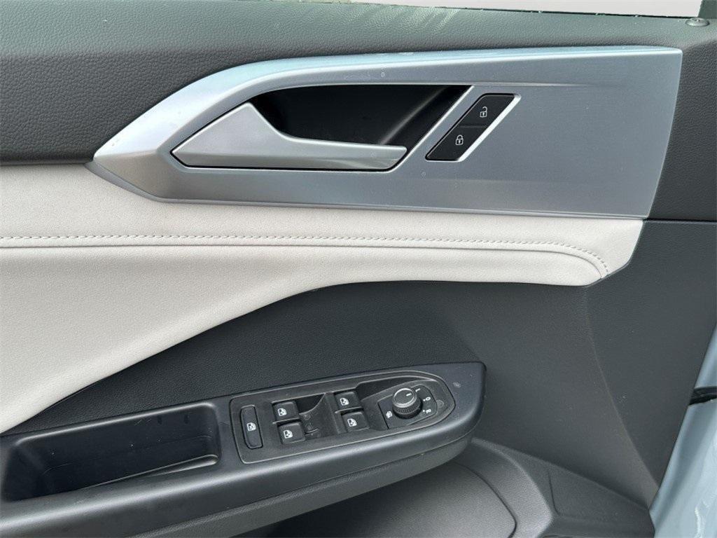 new 2025 Volkswagen Taos car, priced at $31,906