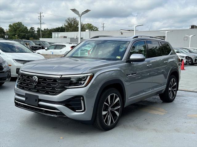 new 2024 Volkswagen Atlas car, priced at $49,772