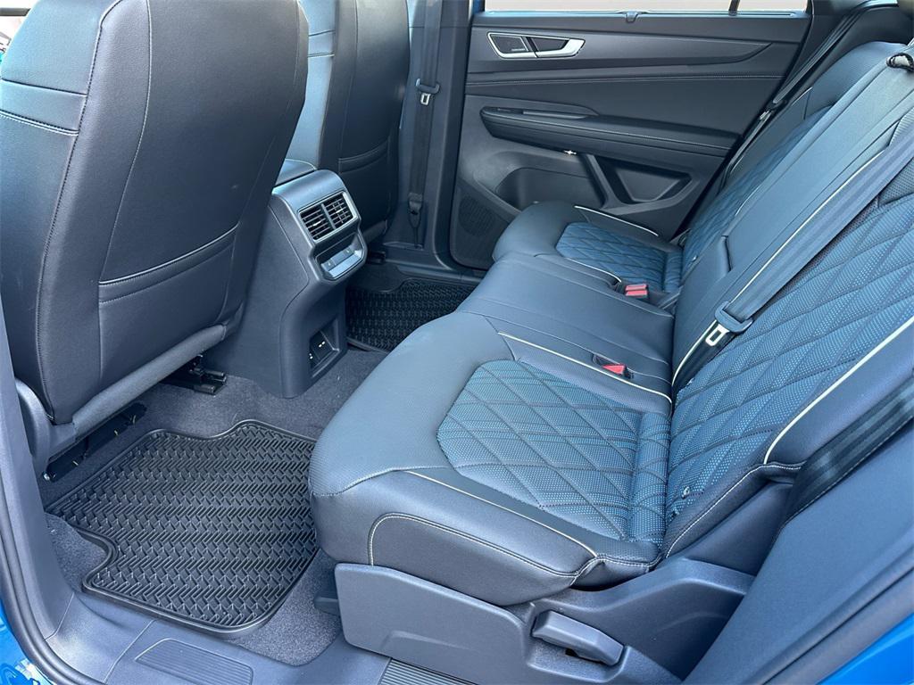 new 2025 Volkswagen Atlas Cross Sport car, priced at $50,692
