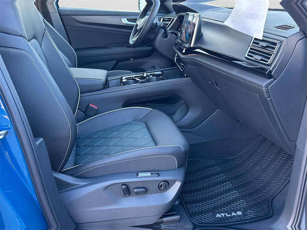 new 2025 Volkswagen Atlas Cross Sport car, priced at $50,692