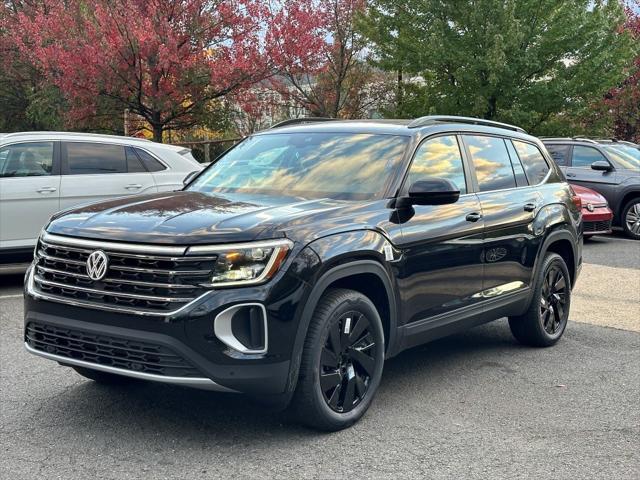 new 2025 Volkswagen Atlas car, priced at $47,352