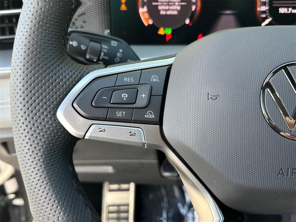 new 2025 Volkswagen Tiguan car, priced at $37,430