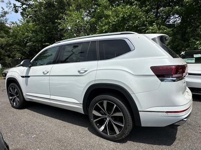 new 2024 Volkswagen Atlas car, priced at $50,317