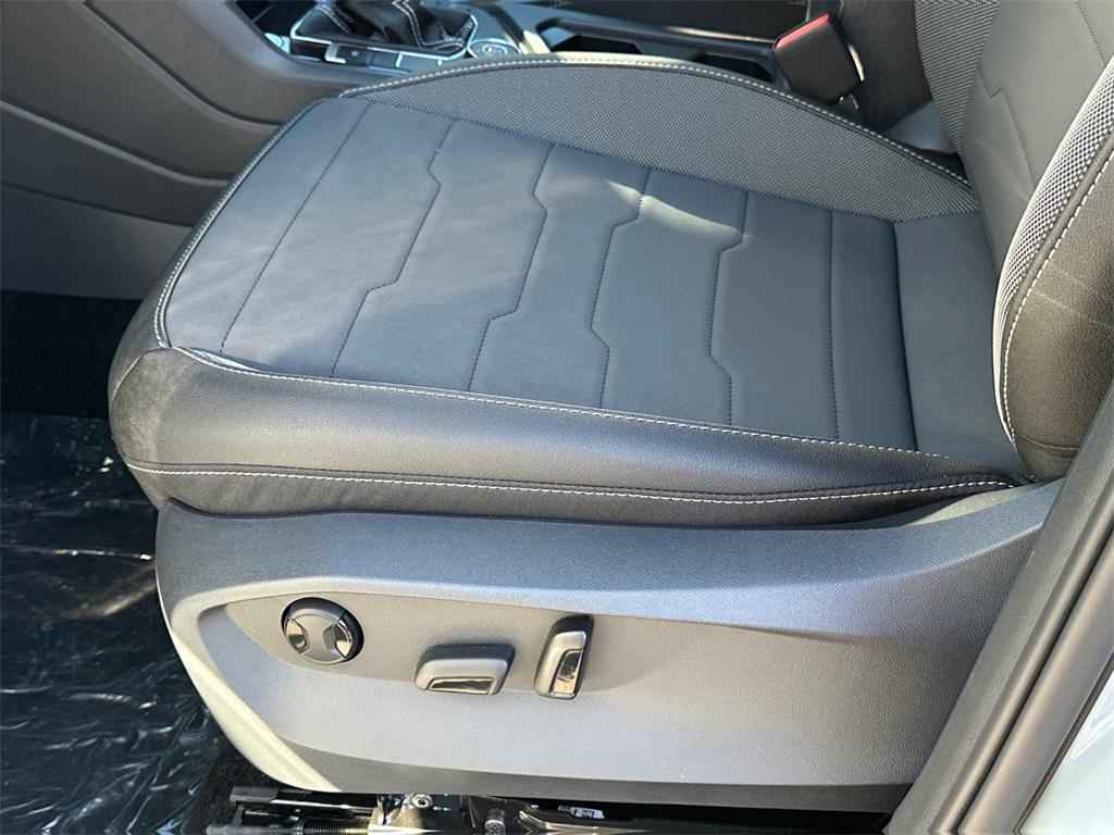 new 2025 Volkswagen Taos car, priced at $29,655