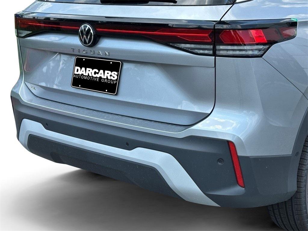 new 2025 Volkswagen Tiguan car, priced at $33,326