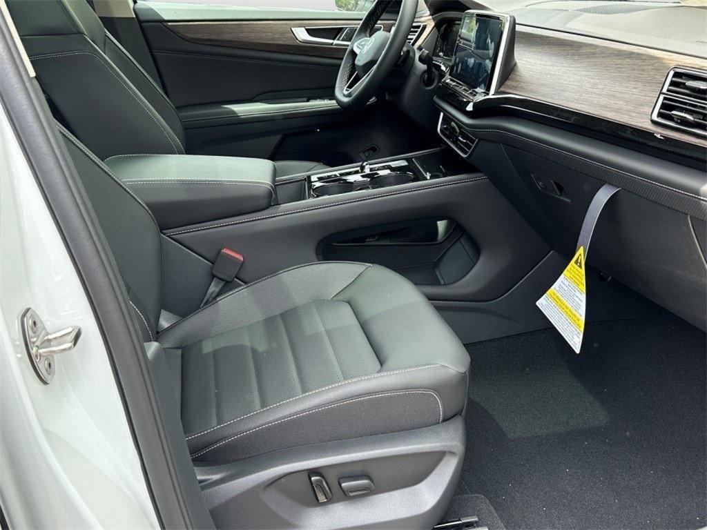 new 2025 Volkswagen Atlas car, priced at $46,691