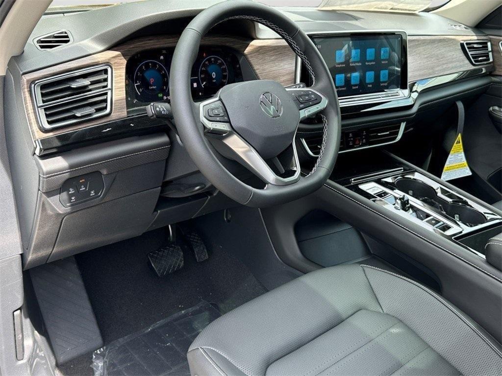 new 2025 Volkswagen Atlas car, priced at $46,691