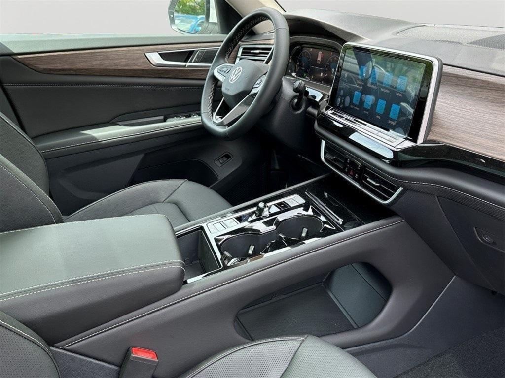 new 2025 Volkswagen Atlas car, priced at $46,691