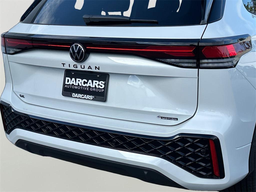 new 2025 Volkswagen Tiguan car, priced at $37,853