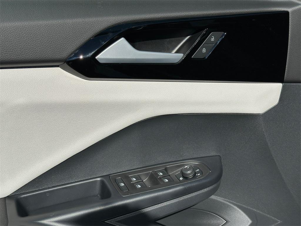 new 2025 Volkswagen Taos car, priced at $27,800