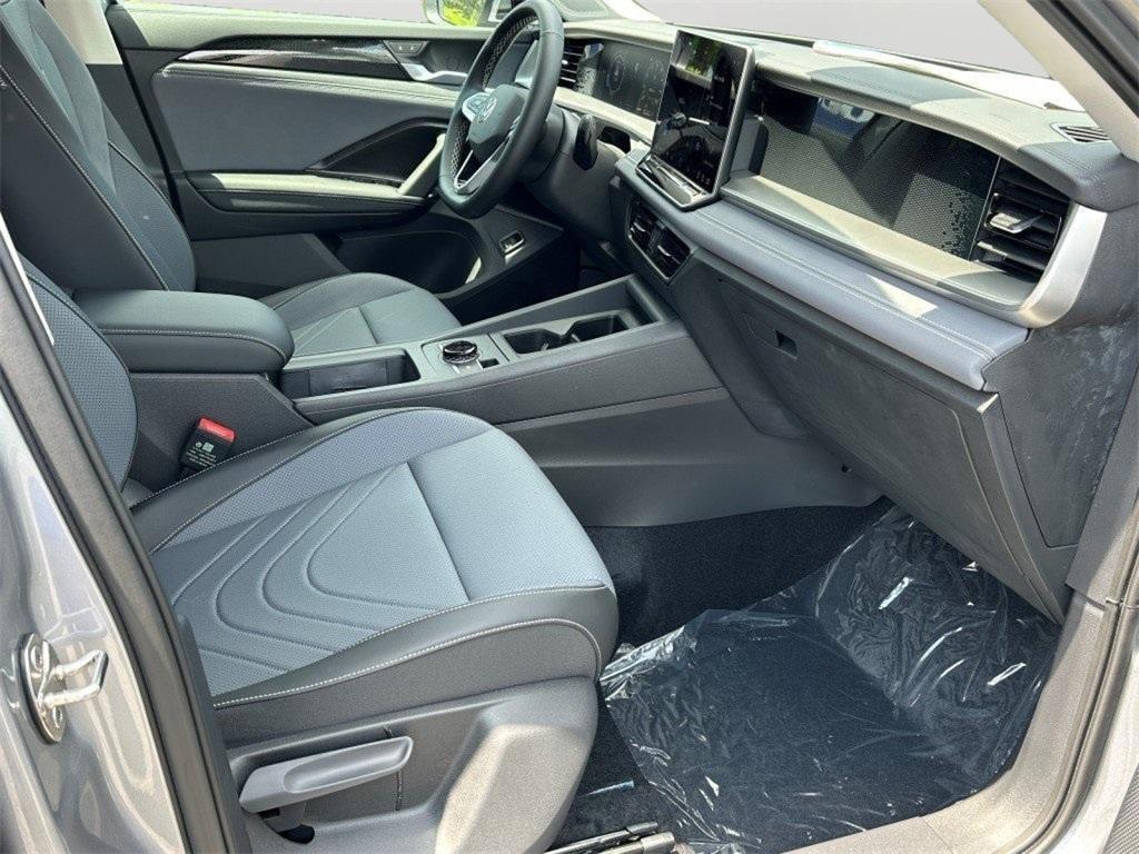 new 2025 Volkswagen Tiguan car, priced at $31,130