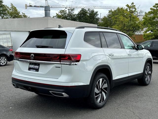 new 2024 Volkswagen Atlas car, priced at $41,093