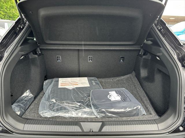 new 2025 Volkswagen ID.4 car, priced at $44,892