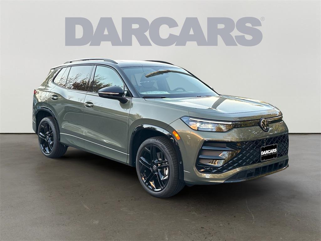 new 2025 Volkswagen Tiguan car, priced at $40,083