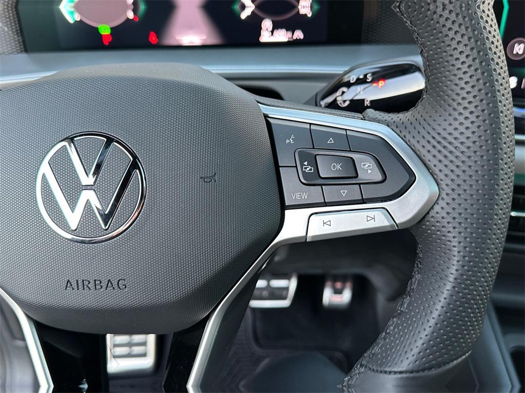 new 2025 Volkswagen Tiguan car, priced at $40,083