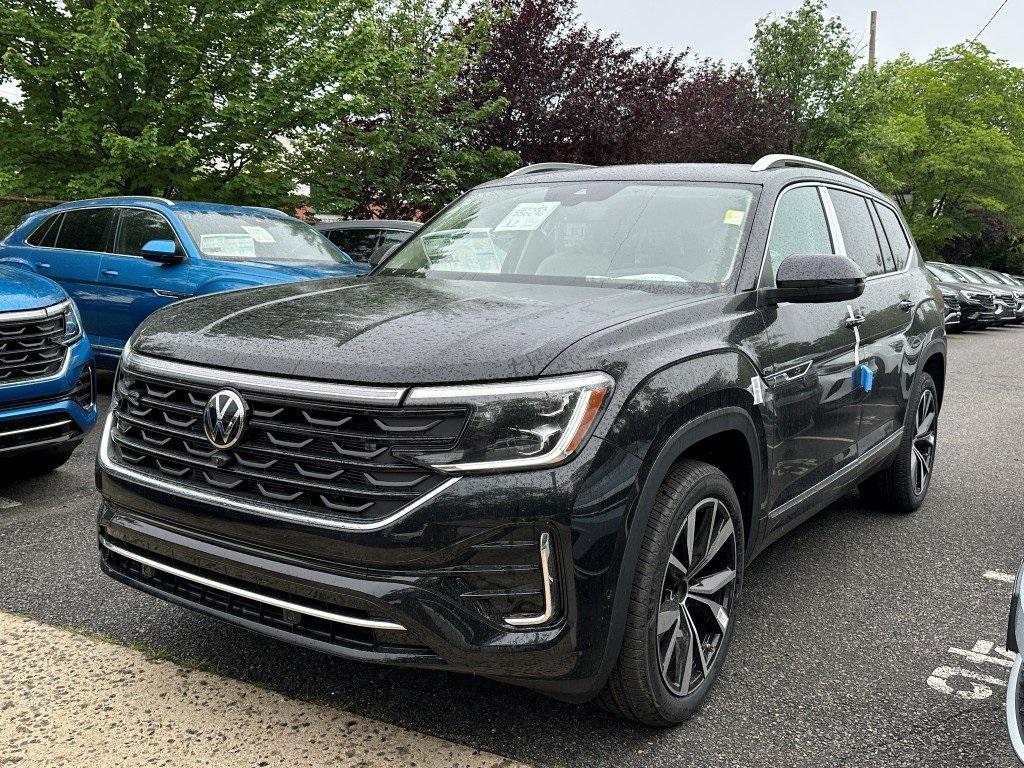 new 2025 Volkswagen Atlas car