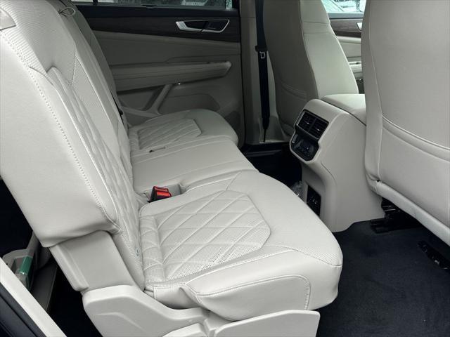 new 2025 Volkswagen Atlas car, priced at $50,168