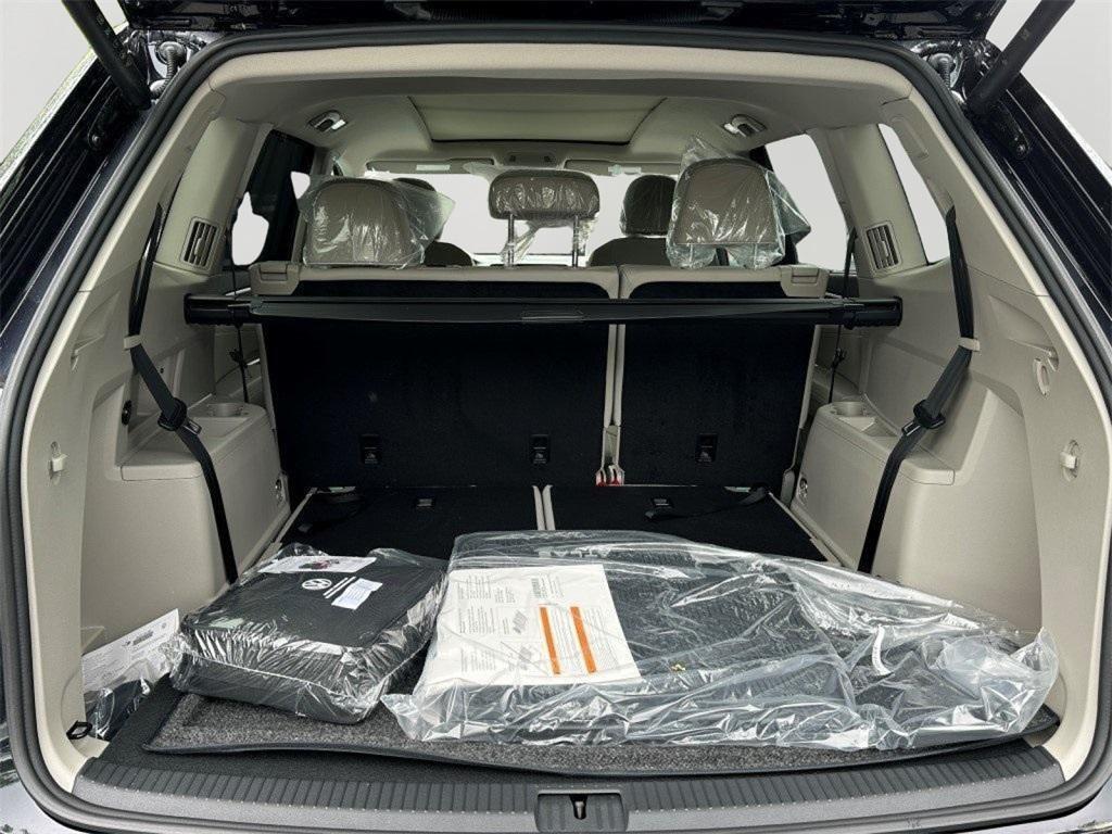 new 2025 Volkswagen Atlas car