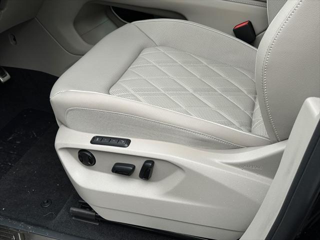 new 2025 Volkswagen Atlas car, priced at $50,168