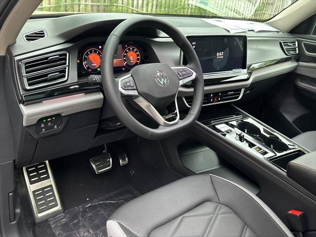 new 2025 Volkswagen Atlas car, priced at $44,300