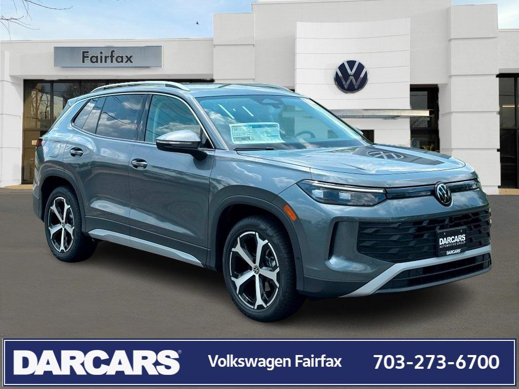 new 2025 Volkswagen Tiguan car, priced at $34,076