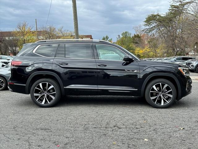 new 2025 Volkswagen Atlas car, priced at $54,661