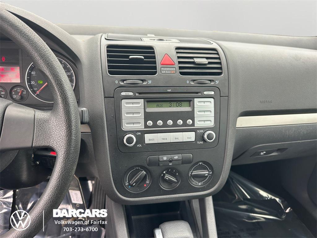 used 2009 Volkswagen Rabbit car, priced at $3,978