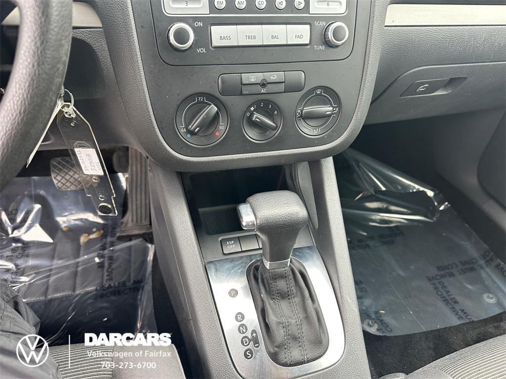 used 2009 Volkswagen Rabbit car, priced at $3,978