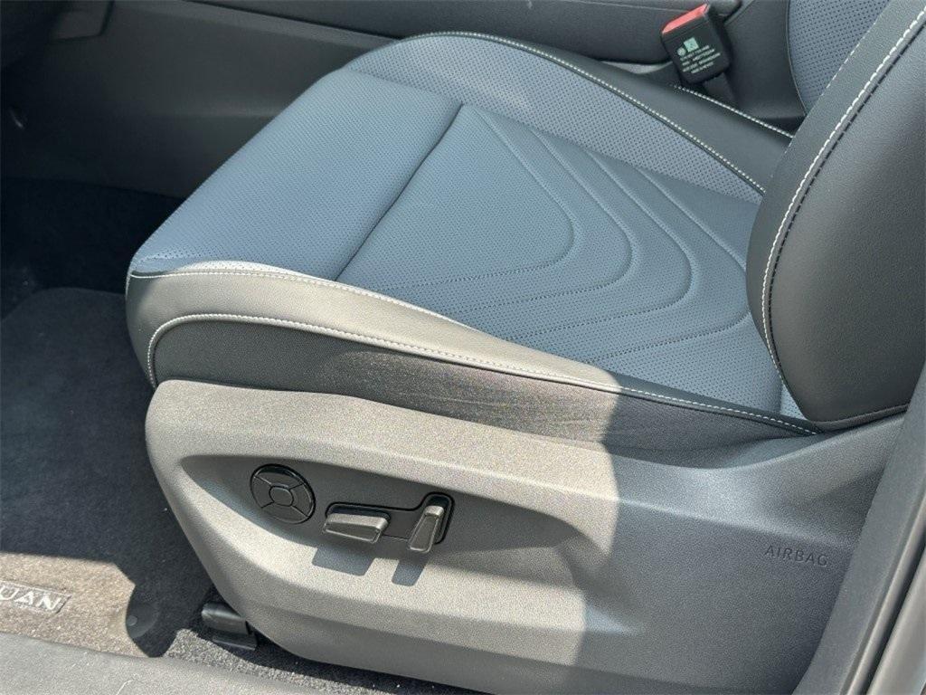 new 2025 Volkswagen Tiguan car, priced at $36,026