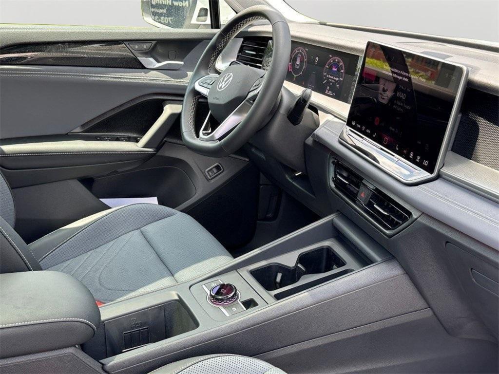new 2025 Volkswagen Tiguan car, priced at $36,026