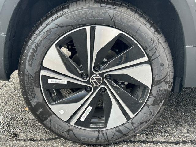 new 2025 Volkswagen Taos car, priced at $32,406