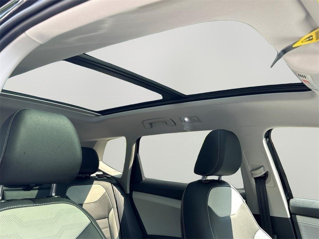 new 2025 Volkswagen Taos car, priced at $35,374